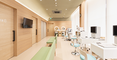 様々な年代の目のお悩み対応