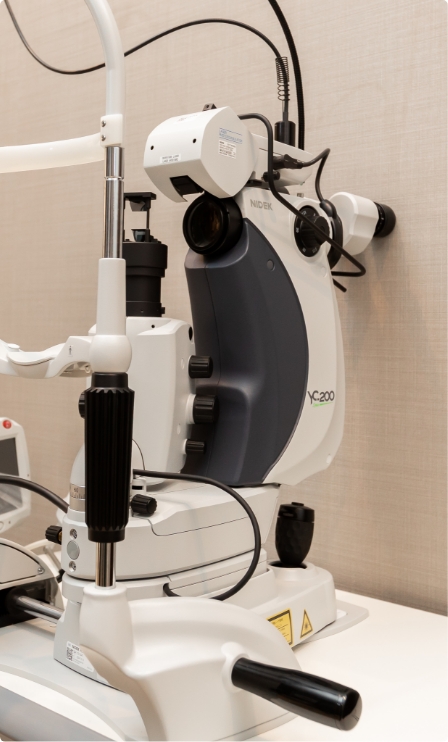 レーザー治療 Laser Treatment