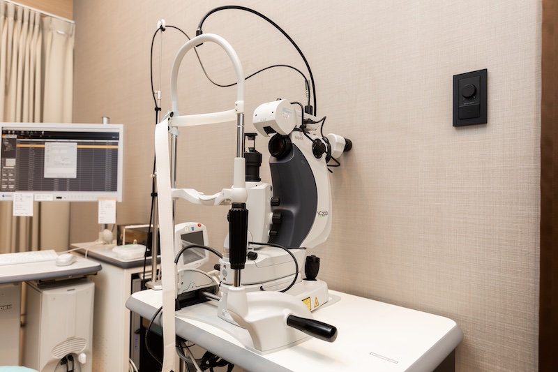 網膜レーザー装置（アルゴンレーザー）