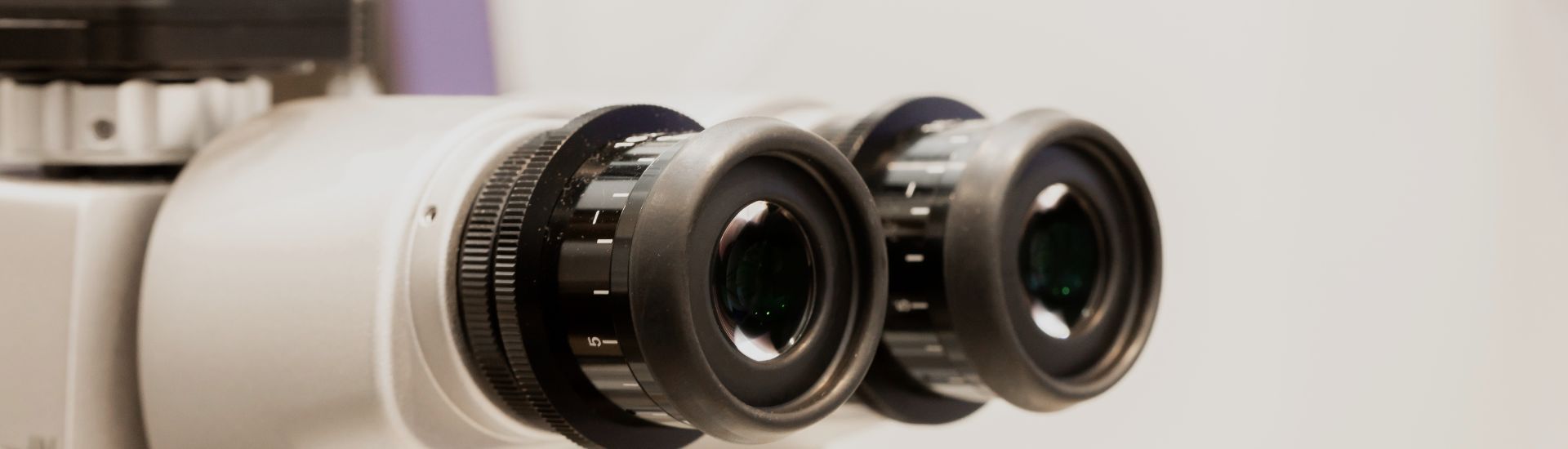 どんな時も不安なく治療に臨めるように、丁寧な説明と治療で目の健康を守る